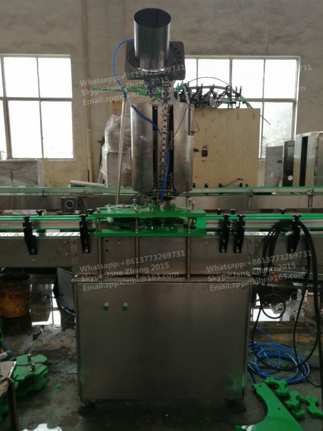 máquina de rellenar de la bebida carbónica de la botella de cristal 330ml, 2000 botellas por hora 2