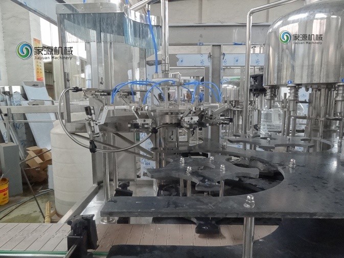 Máquina de rellenar líquida aséptica 0