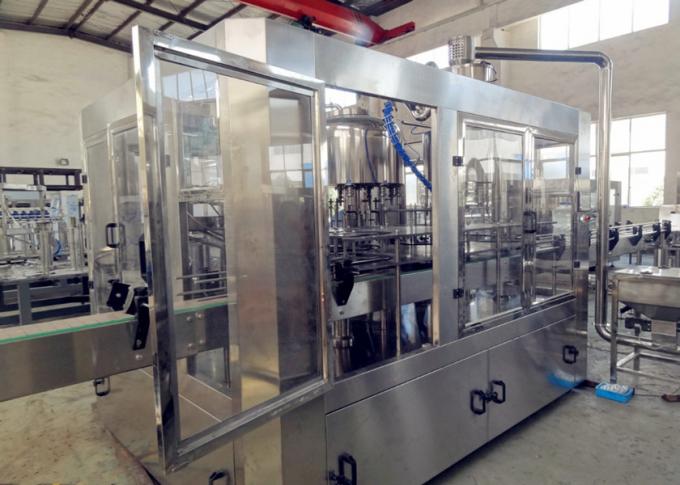 El PLC controla la máquina de rellenar del zumo de fruta para el blanco plateado de la fábrica SUS304 de la bebida 2