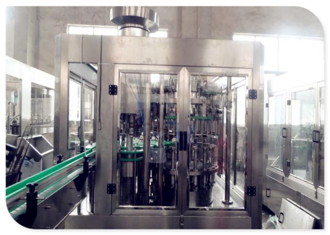 Corriente máquina de rellenar carbonatada alta estabilidad de la bebida para la pequeña fabricación de la bebida 0