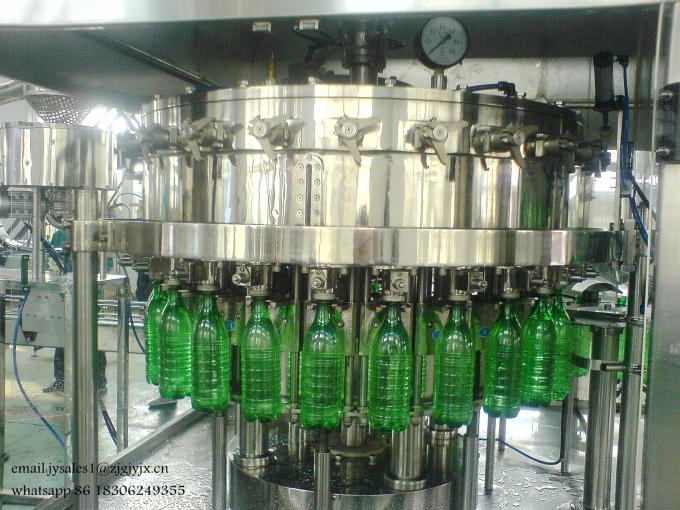 Termine la máquina de rellenar de la bebida carbónica, cadena de producción de la bebida de la energía 4