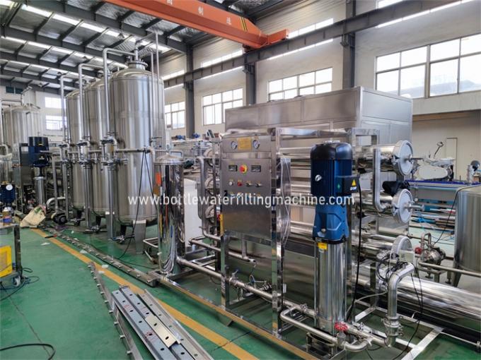 Máquina de la producción del agua de botella 10000BPH, máquina de rellenar del agua potable 500ml 0