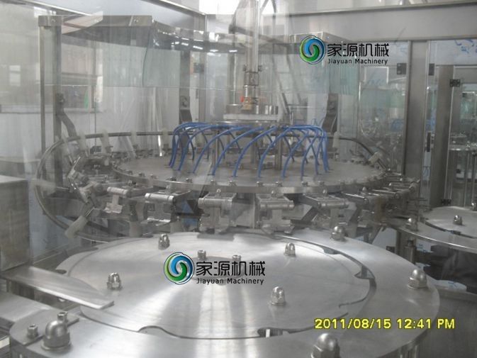 Máquina de rellenar 4000p/h - bebida de la bebida carbónica de la capacidad 6000p/h/de la energía que hace la máquina 2